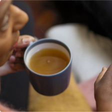 Kamarádky u šálku čaje